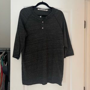 Iron and Resin top 3/4 sleeve